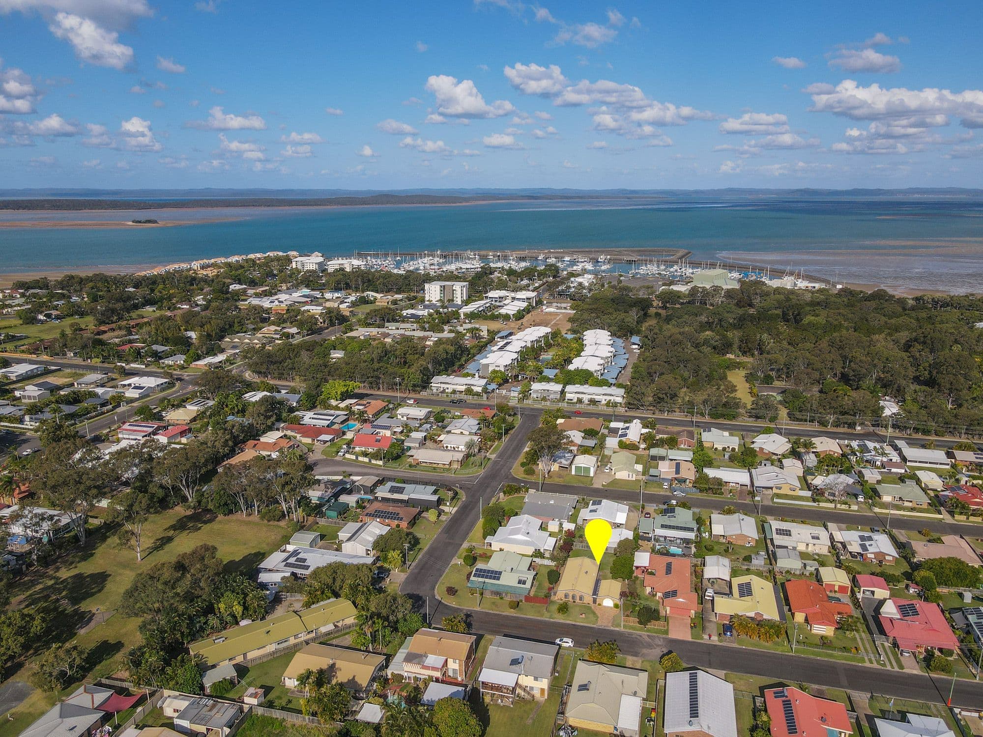 26 Limpus Street, Urangan QLD 4655, Urangan - Thumbnail 2