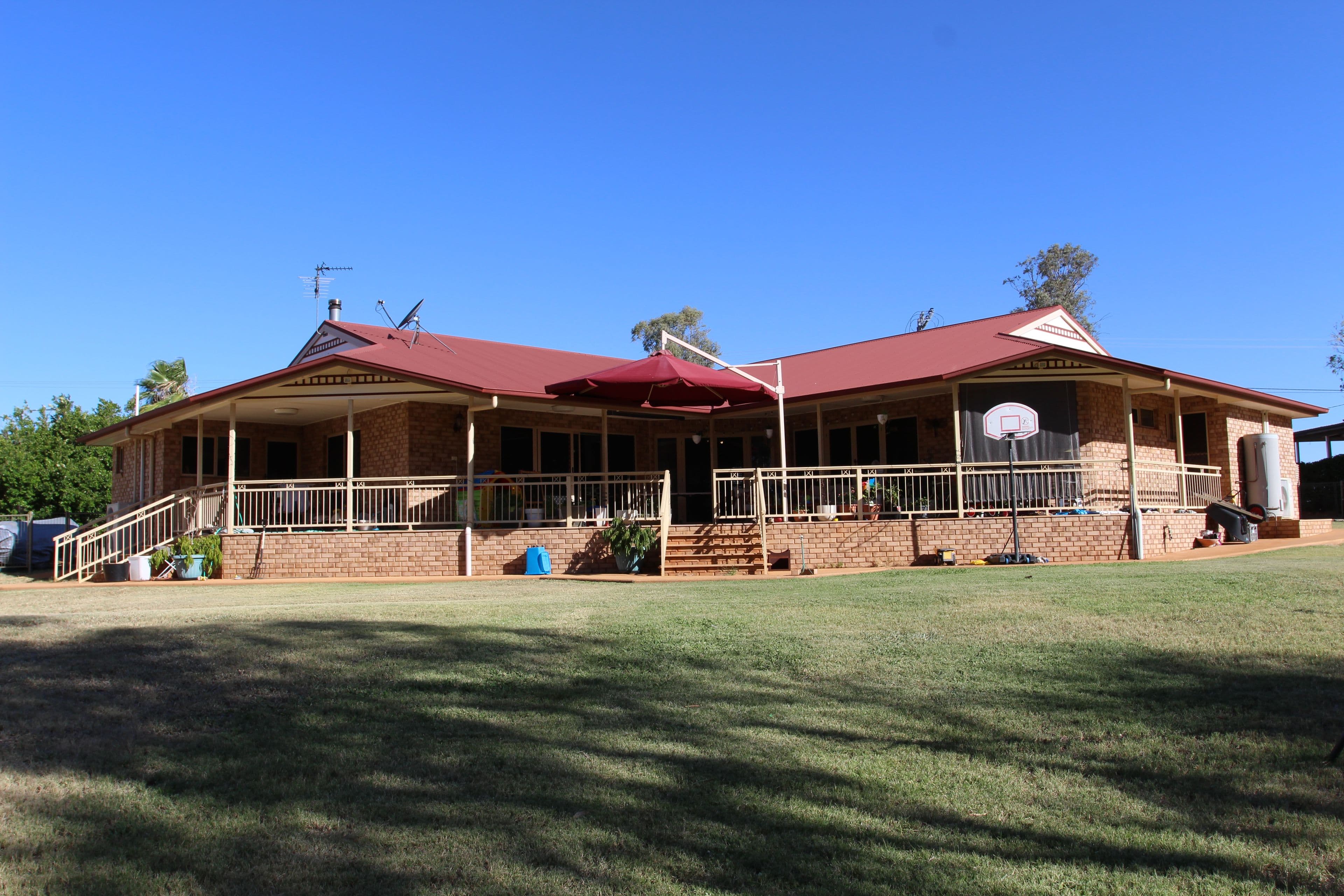 231 Parry Street, Charleville QLD 4470, Charleville - Image 1