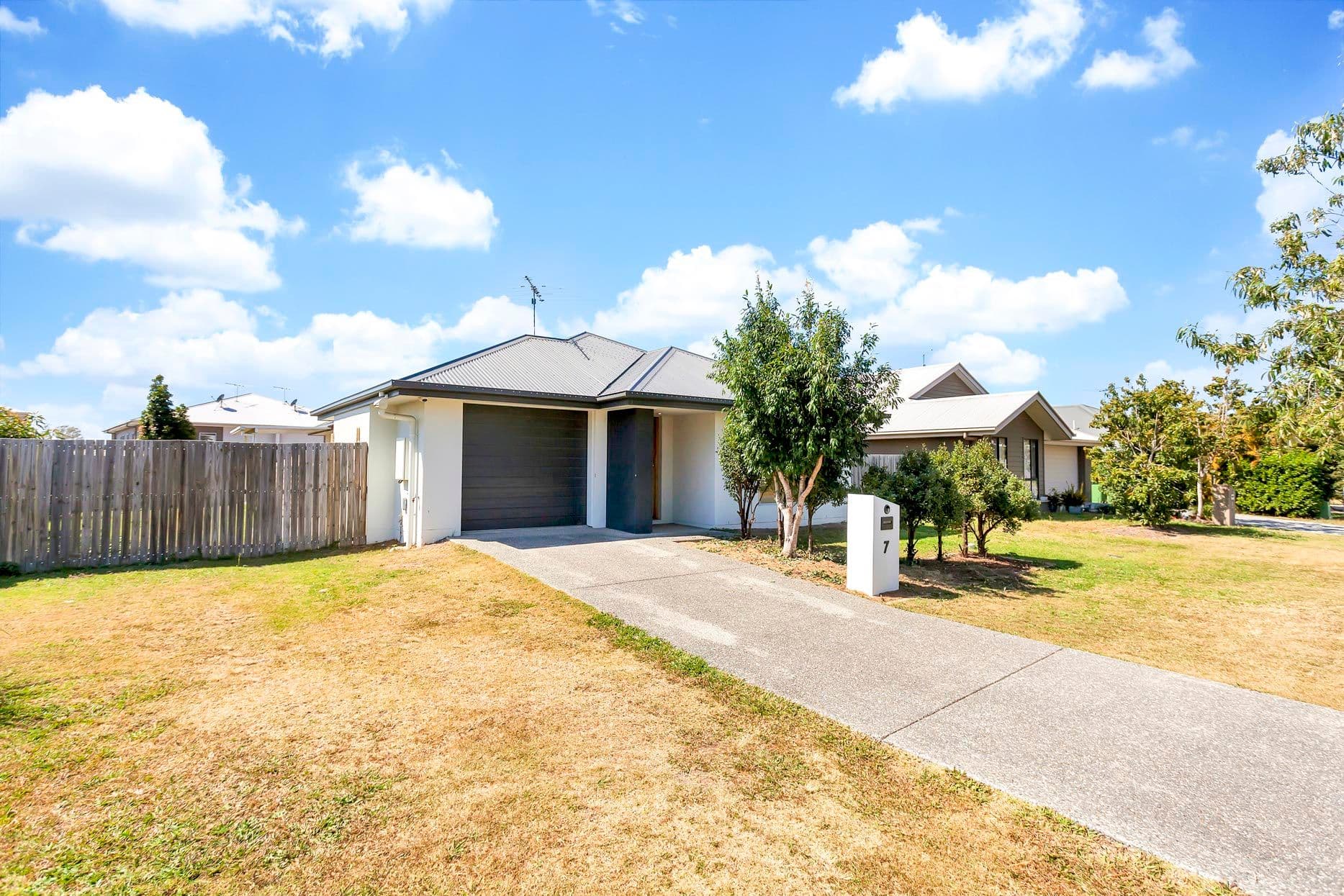 7 Benjamin Street, Pimpama QLD 4209, Pimpama - Thumbnail 2
