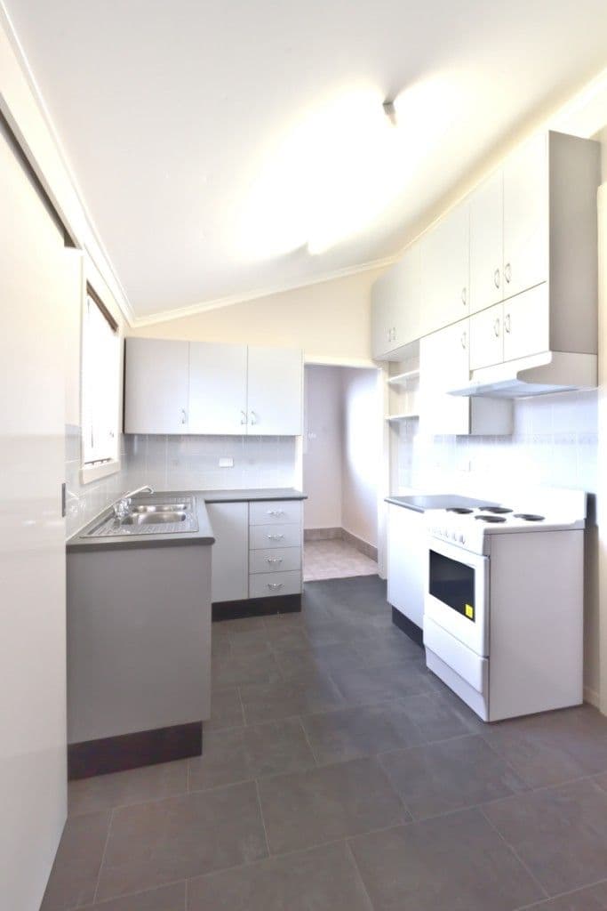 233 Pacific Highway, CHARLESTOWN NSW 2290, Charlestown - Thumbnail 2