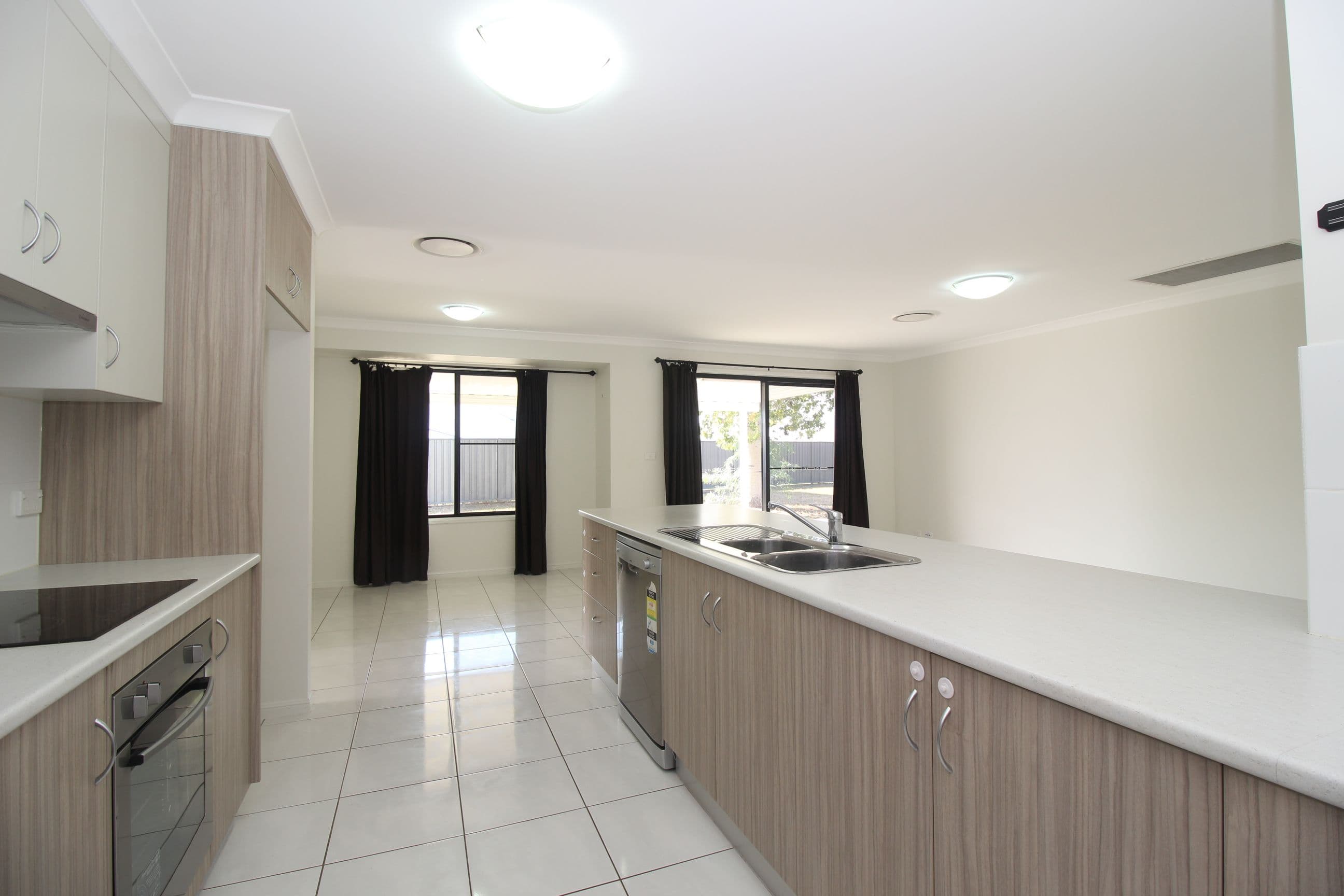 6 Mount Macarthur Boulevard, Capella QLD 4723, Capella - Thumbnail 4