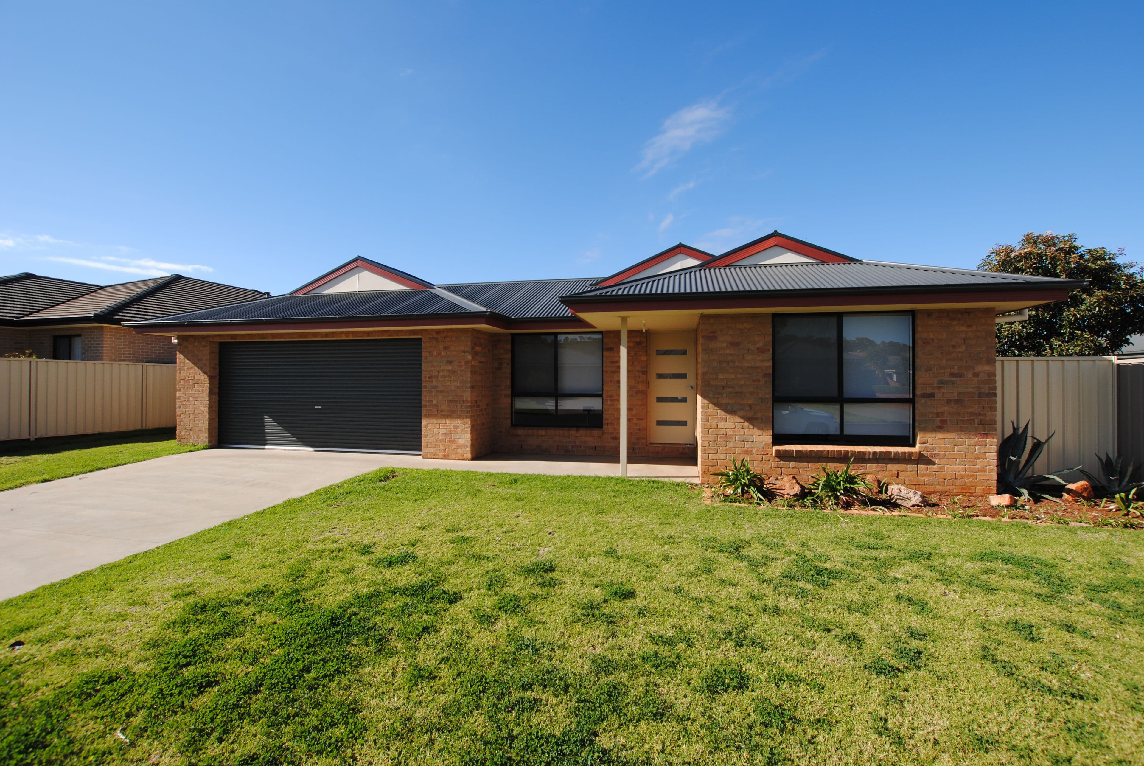 42 Gillmartin Drive, Griffith - Image 1