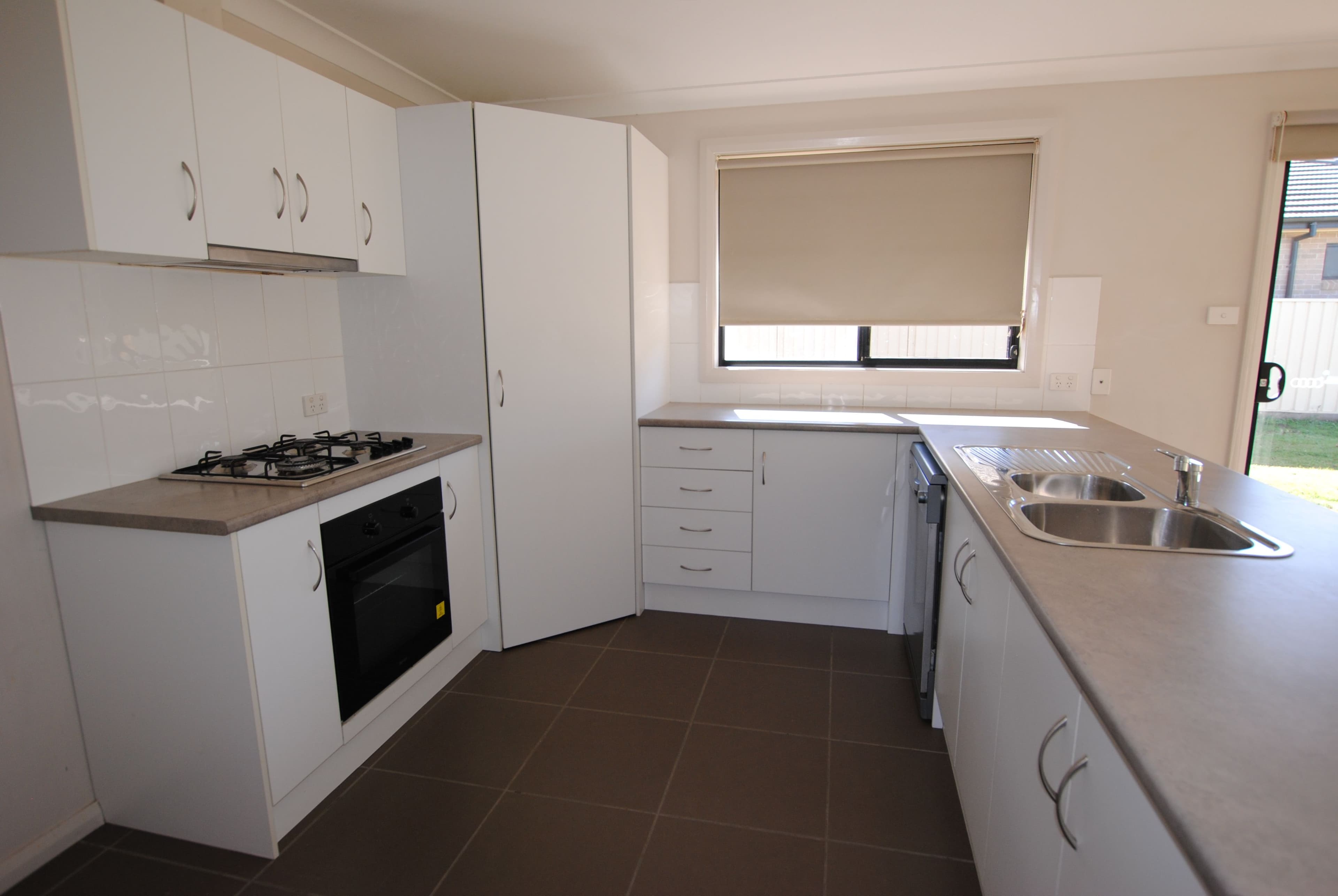 42 Gillmartin Drive, Griffith - Thumbnail 6