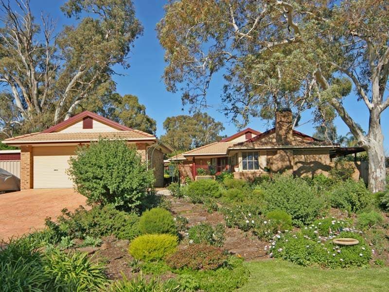 76 Spriggs Road, Onkaparinga Hills - Thumbnail 2