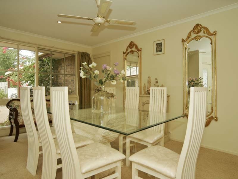76 Spriggs Road, Onkaparinga Hills - Thumbnail 4