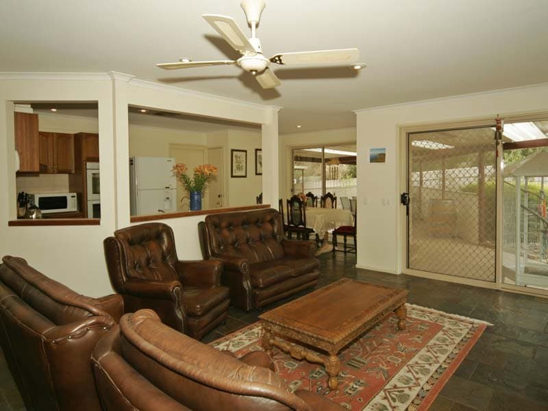 76 Spriggs Road, Onkaparinga Hills - Thumbnail 8