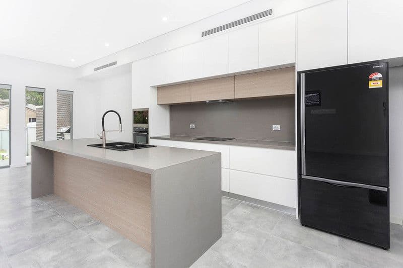 54 Richardson Avenue, Padstow Heights - Thumbnail 2