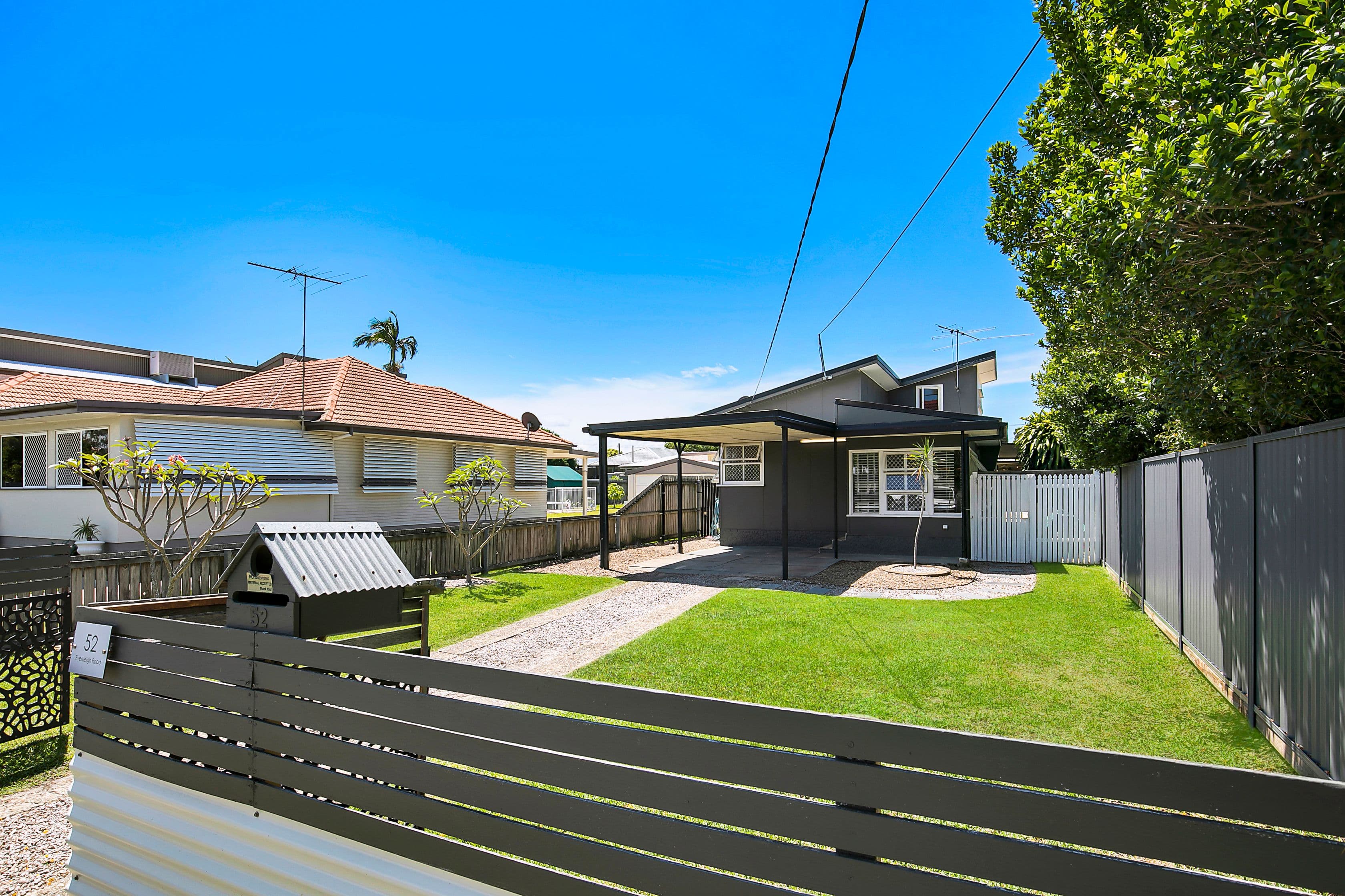 52 Eversleigh Road, Scarborough QLD 4020, Scarborough - Thumbnail 2