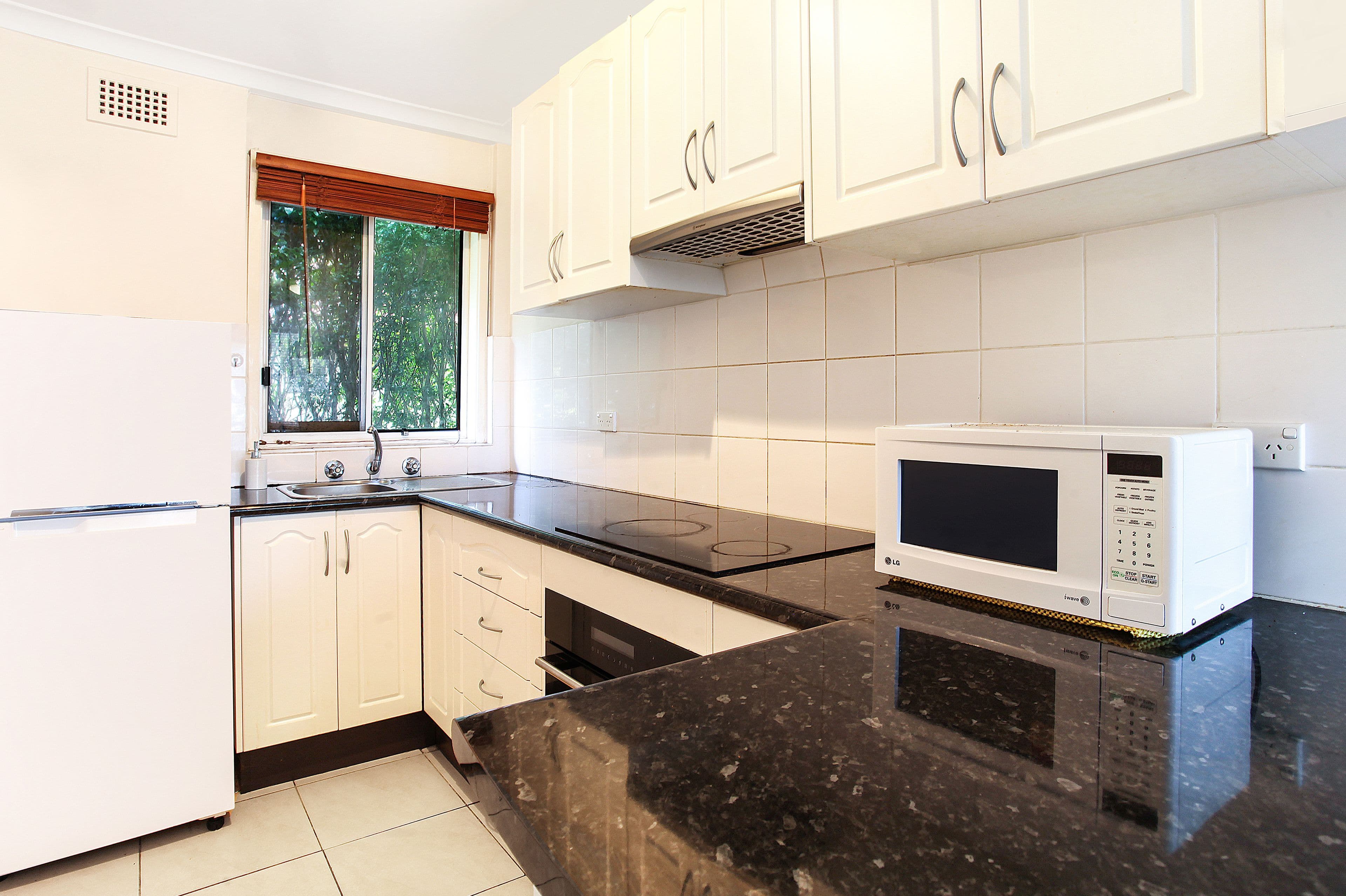 5 Kelvin Road, Coniston NSW 2500, Coniston - Thumbnail 2