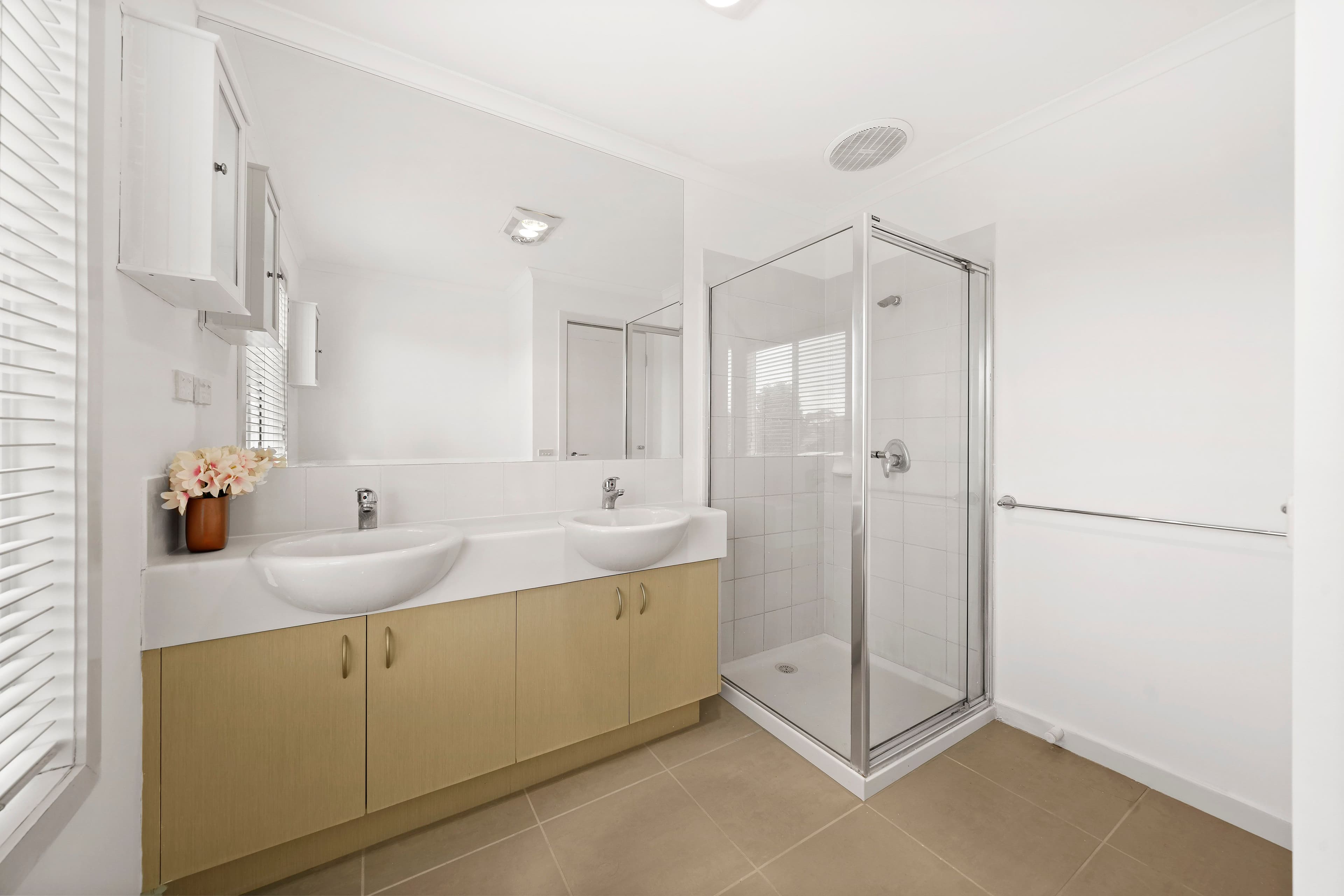 102 Sovereign Manors Crescent, Rowville VIC 3178, Rowville - Thumbnail 6