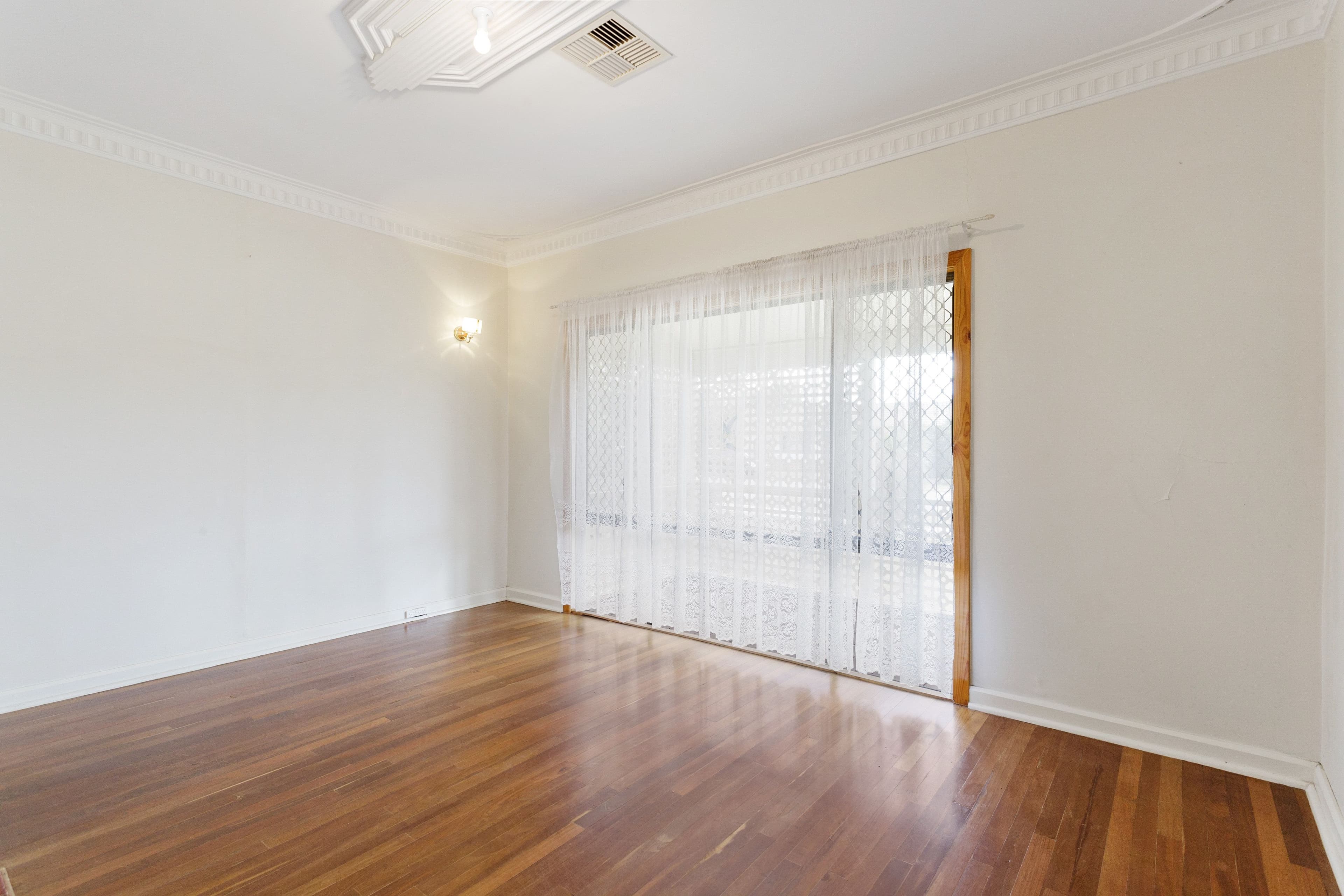 26 Peachey Avenue, Kewdale WA 6105, Kewdale - Thumbnail 3