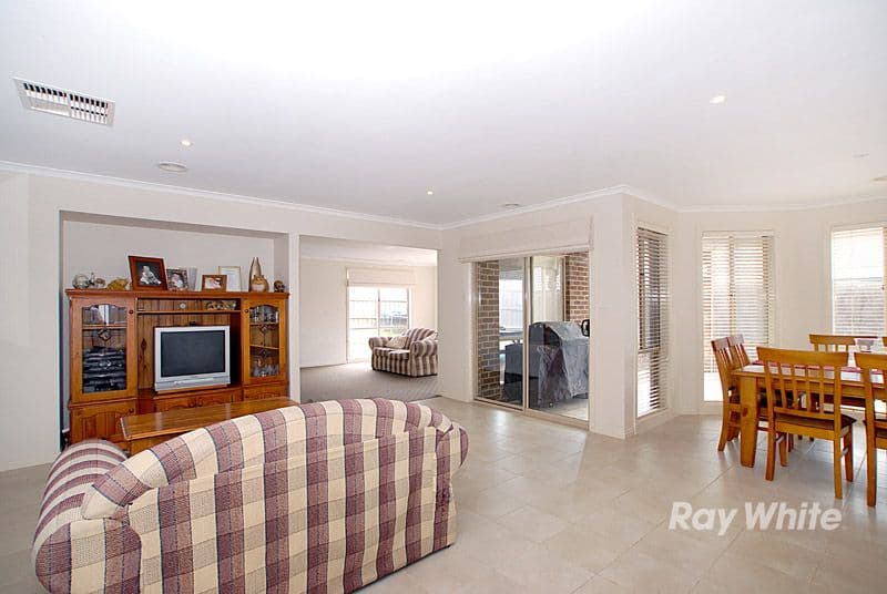 14 Daventry Court, BERWICK VIC 3806, Berwick - Thumbnail 5
