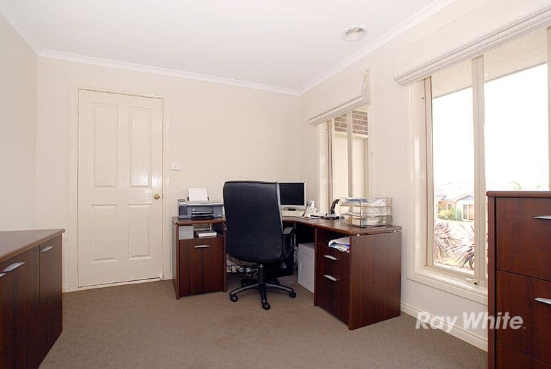 14 Daventry Court, BERWICK VIC 3806, Berwick - Thumbnail 8