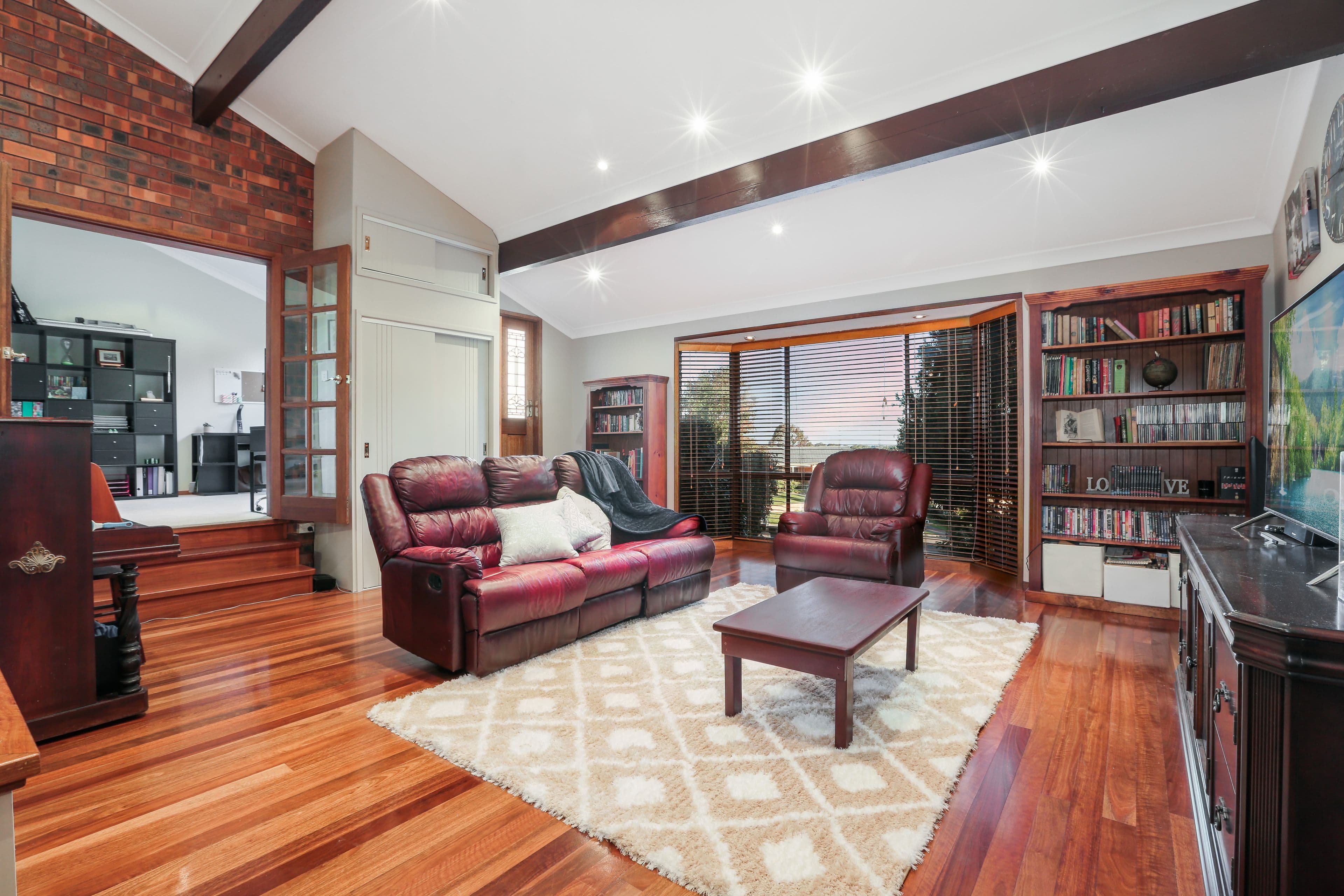 17 Kelly Close, Baulkham Hills - Thumbnail 2