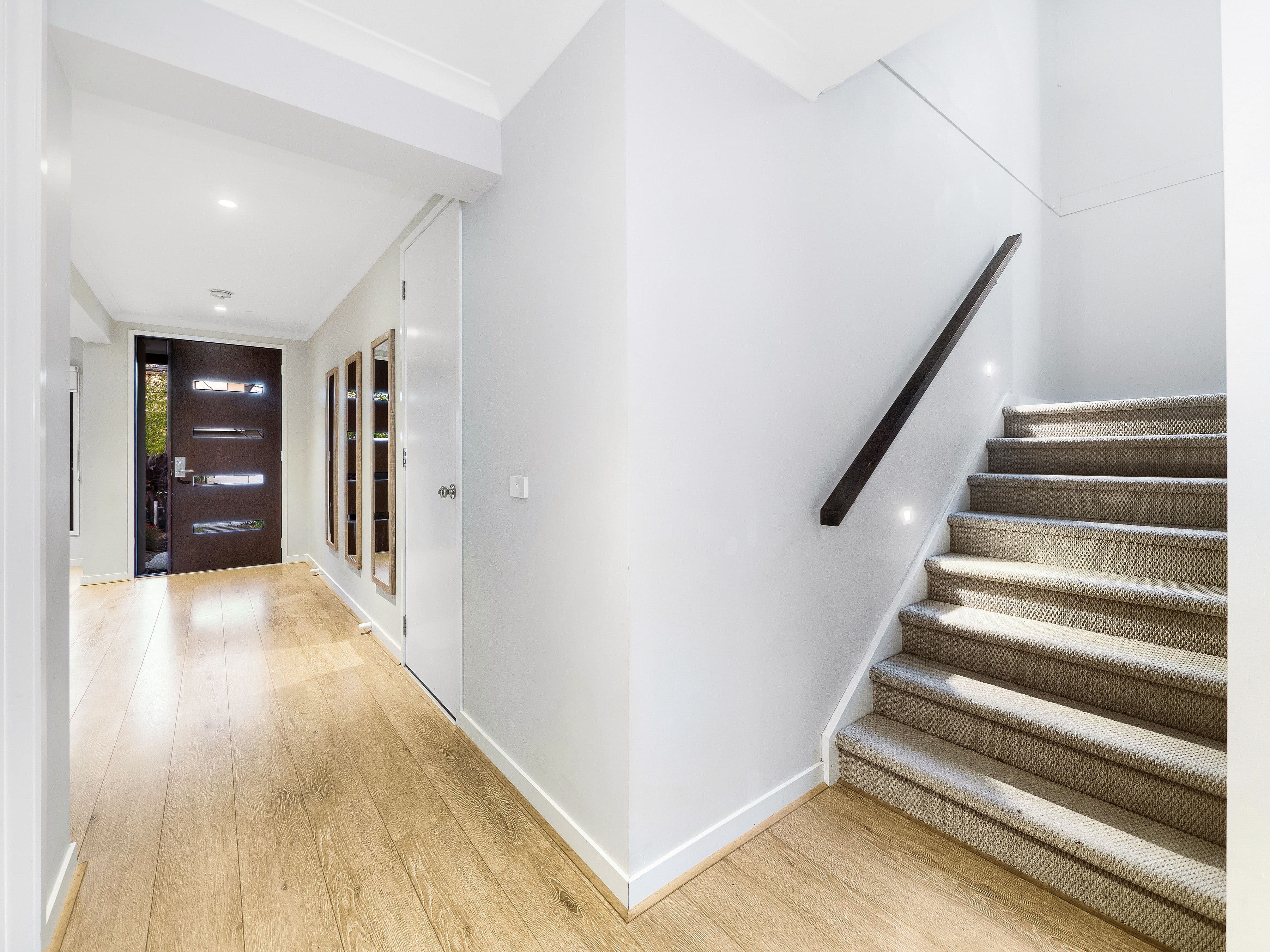 5 Destiny Drive, Cranbourne North VIC 3977, Cranbourne North - Thumbnail 2