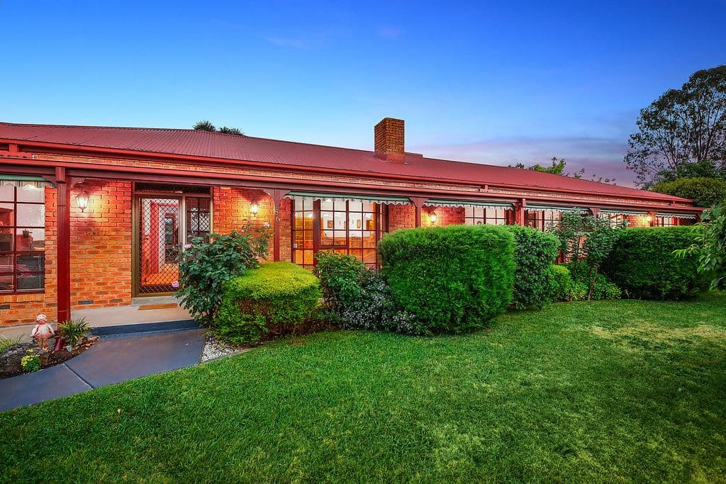 56 Lakeview Drive, Lilydale VIC 3140, Lilydale - Thumbnail 2