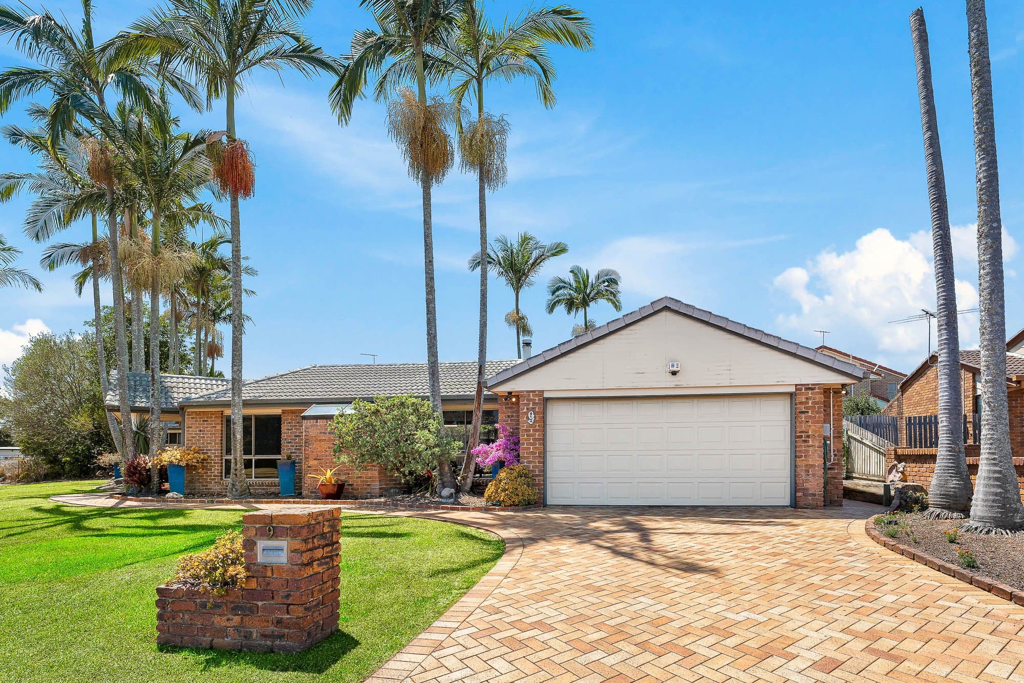 9 Redcedar Crescent, Calamvale QLD 4116, Calamvale - Thumbnail 2