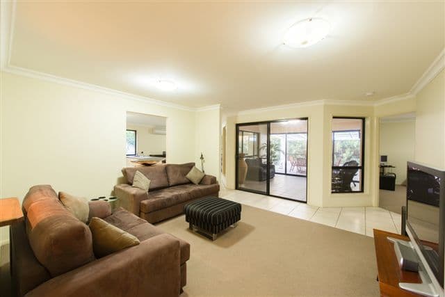 10 Jake Court, MIDDLE RIDGE QLD 4350, Middle Ridge - Thumbnail 2