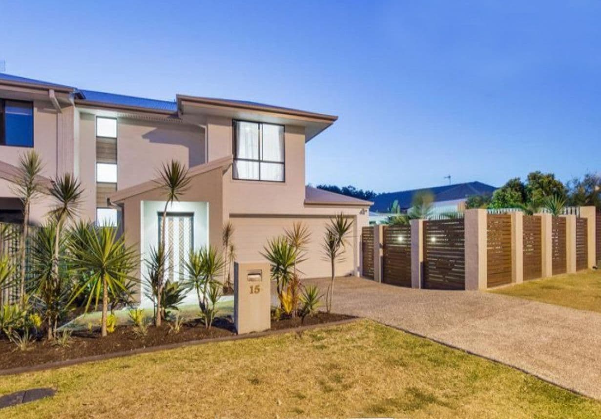 15 Barradeen Circuit, Pacific Pines QLD 4211, Pacific Pines - Thumbnail 2