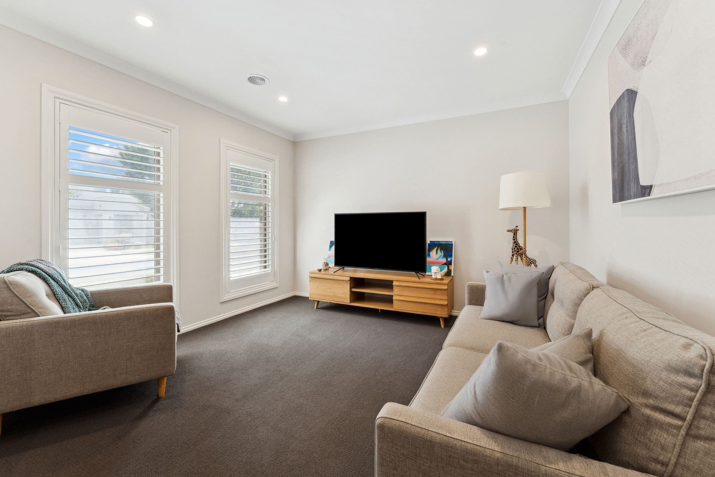 7 Harogen Drive, Werribee VIC 3030, Werribee - Thumbnail 2