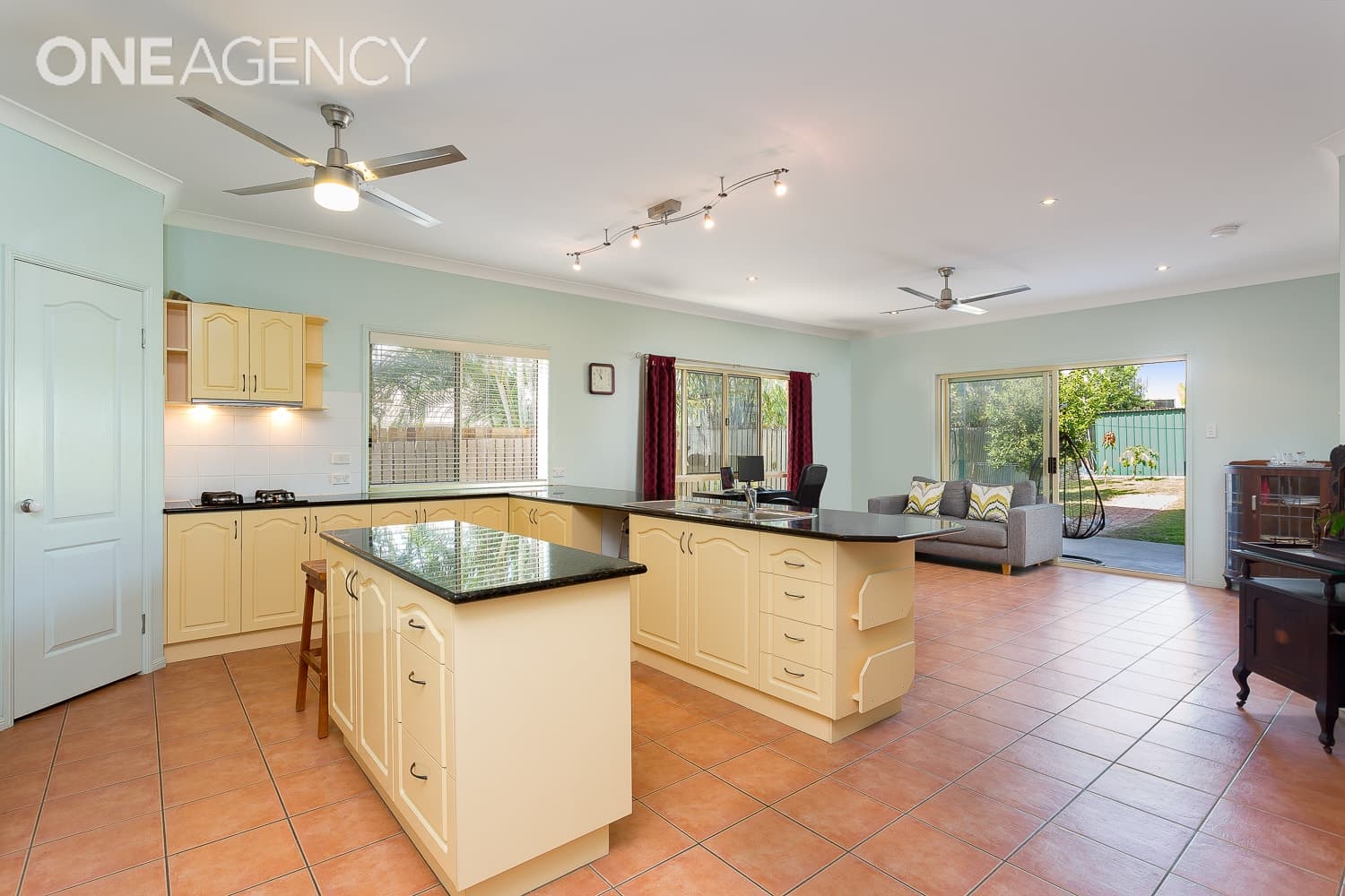 35 Michel Road, Scarborough, Scarborough - Thumbnail 7