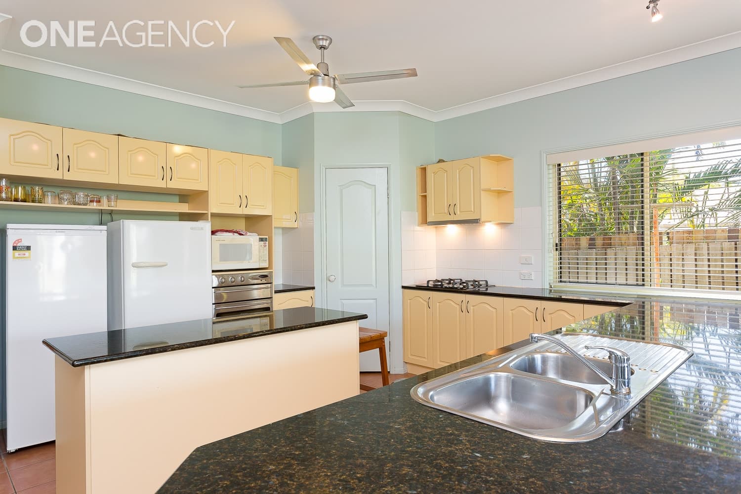 35 Michel Road, Scarborough, Scarborough - Thumbnail 8