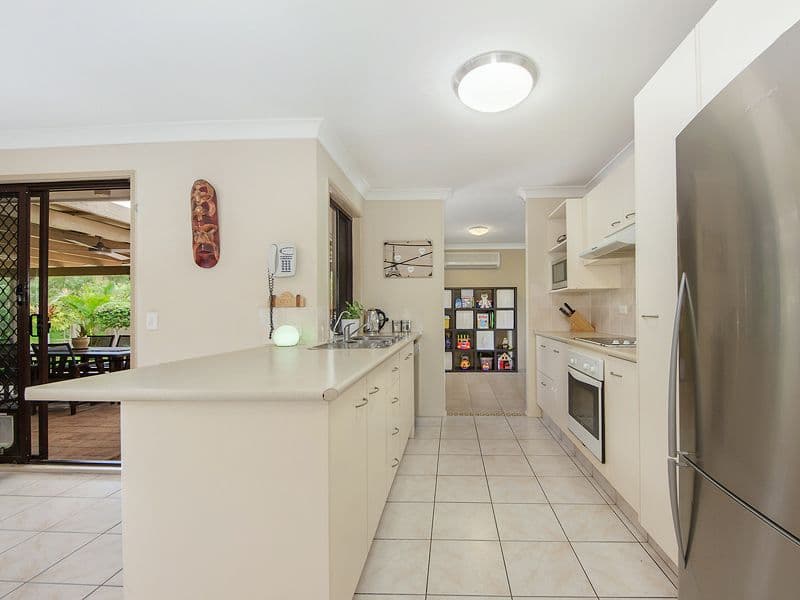 27 Missouri Way, Oxenford QLD 4210, Oxenford - Thumbnail 6