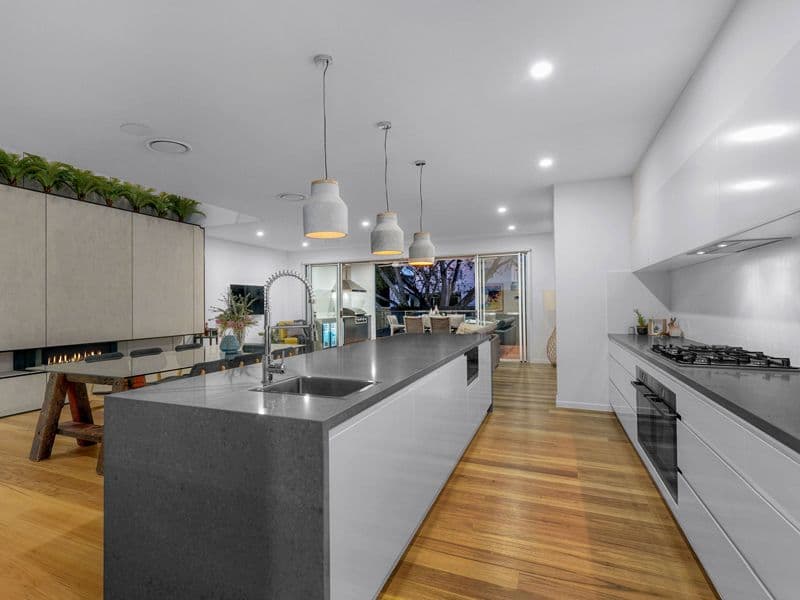 24 McDonald Street, Hawthorne QLD 4171, Hawthorne - Thumbnail 6