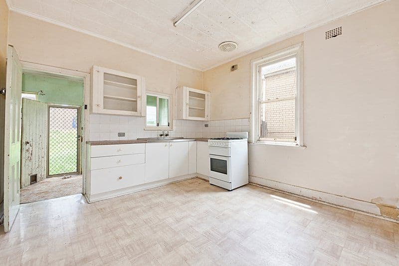5 Marcia Street, HURLSTONE PARK NSW 2193, Hurlstone Park - Thumbnail 2