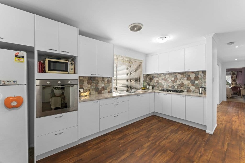 2 Princeton Court, Lake Munmorah - Thumbnail 2