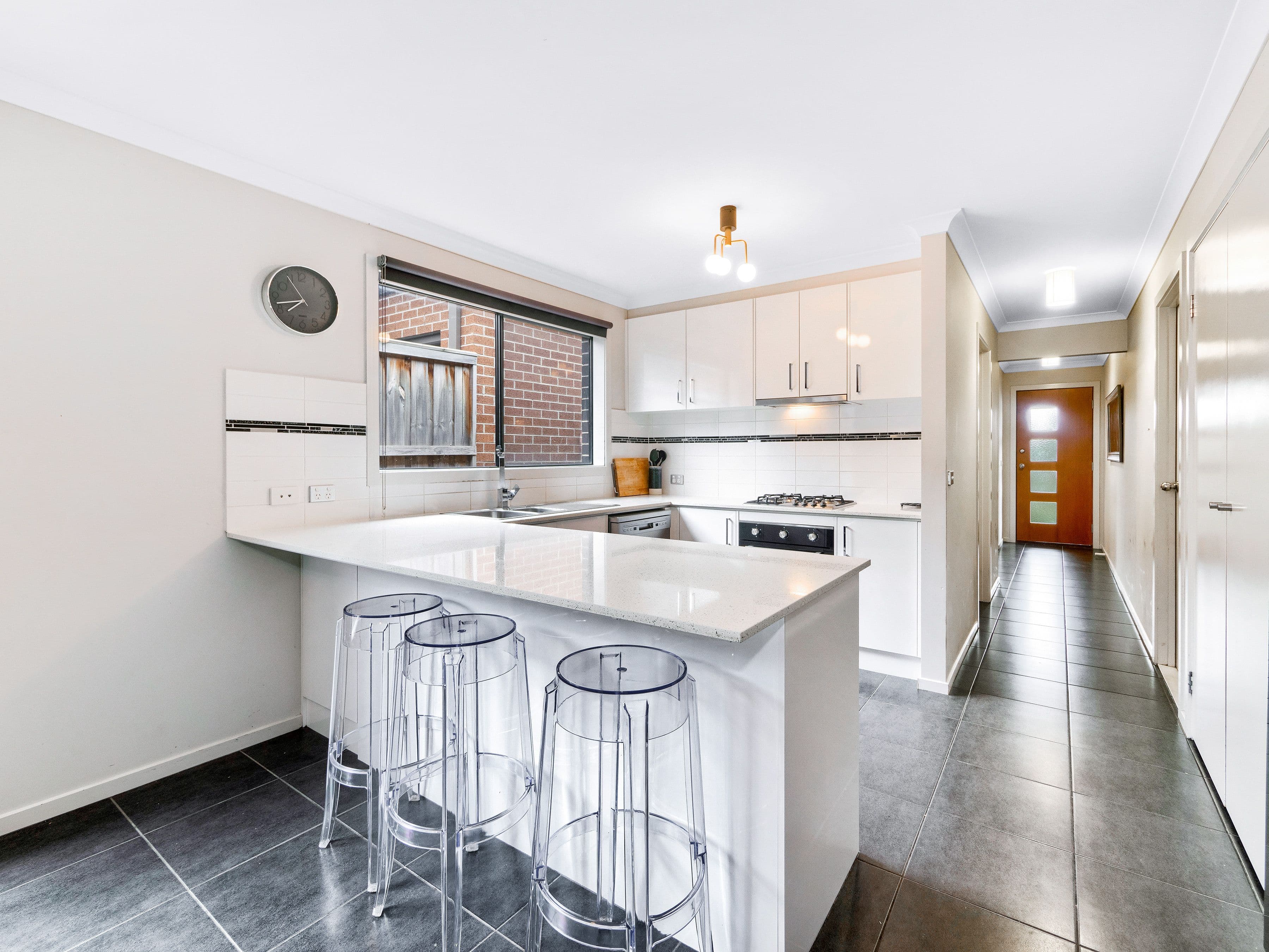 32 Shanahans Drive, Cranbourne North VIC 3977, Cranbourne North - Thumbnail 3
