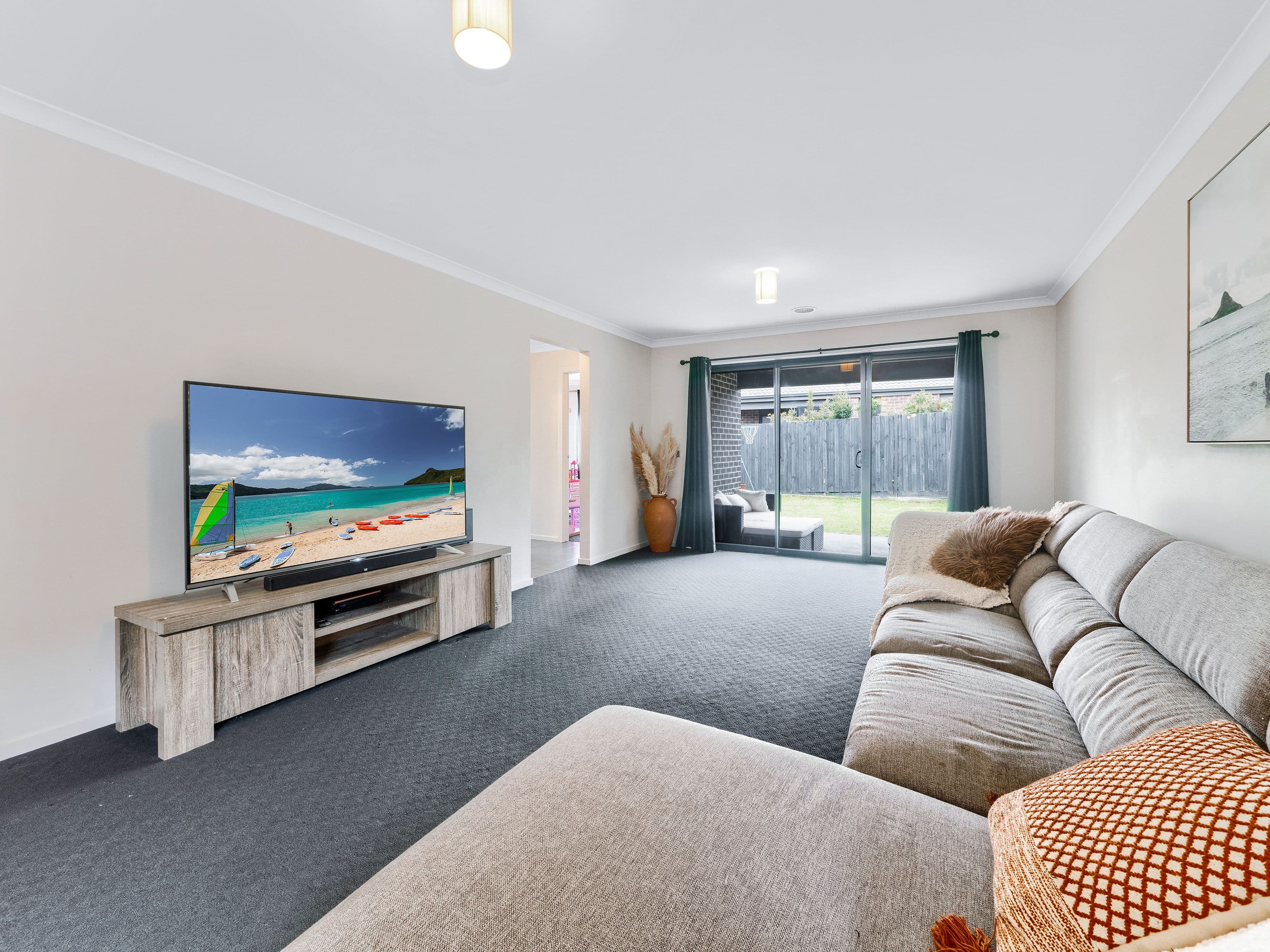 32 Shanahans Drive, Cranbourne North VIC 3977, Cranbourne North - Thumbnail 8