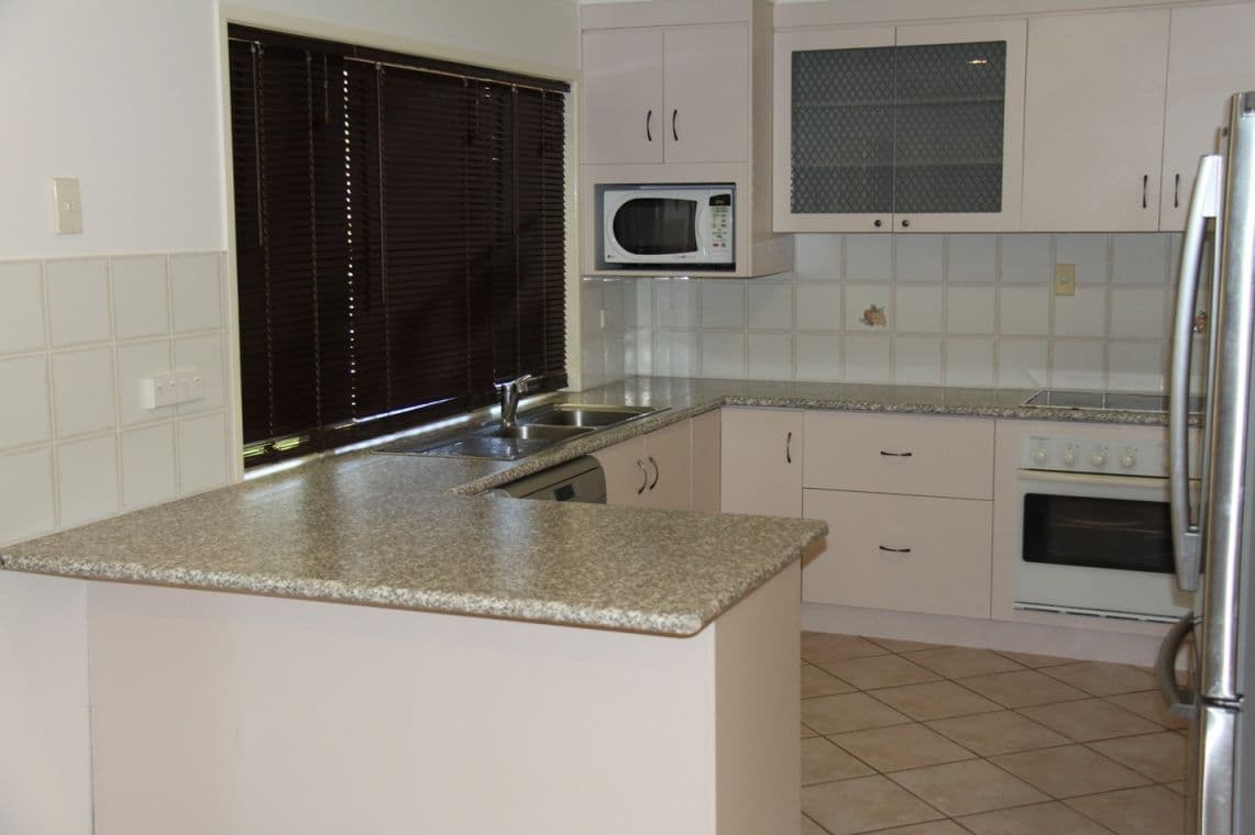 5 Werite Court, BOYNE ISLAND QLD 4680, Boyne Island - Thumbnail 5