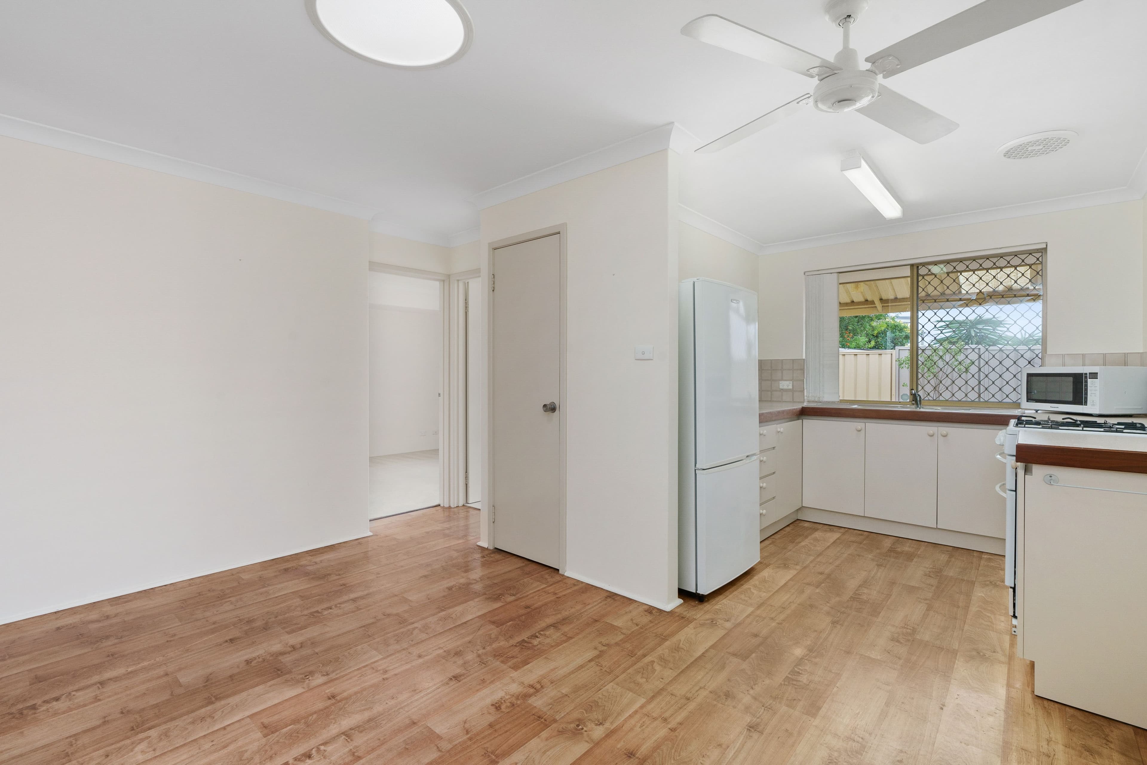 5A Margery Close, Beldon WA 6027, Beldon - Thumbnail 5