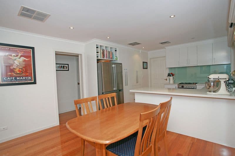 6 Dawson Court, ENDEAVOUR HILLS VIC 3802, Endeavour Hills - Thumbnail 6