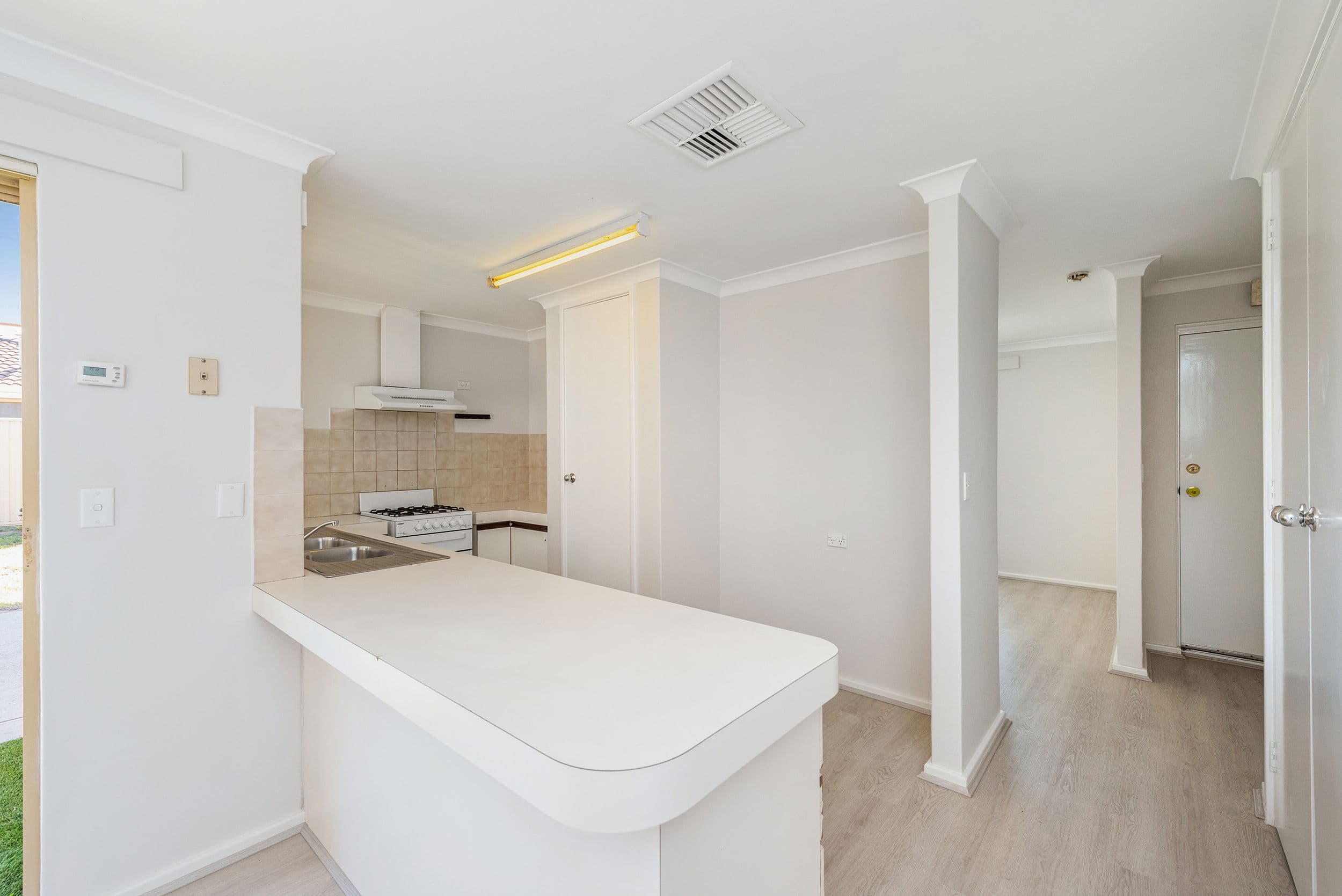 15 Woodbridge Drive, Cooloongup WA 6168, Cooloongup - Thumbnail 5