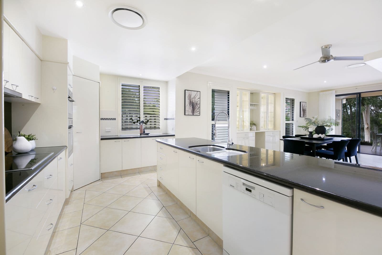 312 Ron Penhaligon Way, Robina QLD 4226, Robina - Thumbnail 7