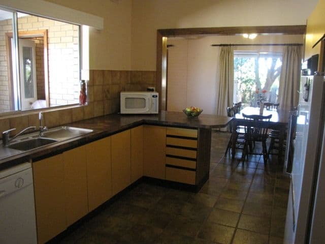 247 Gordon Road, Barmera SA 5345, Barmera - Thumbnail 8