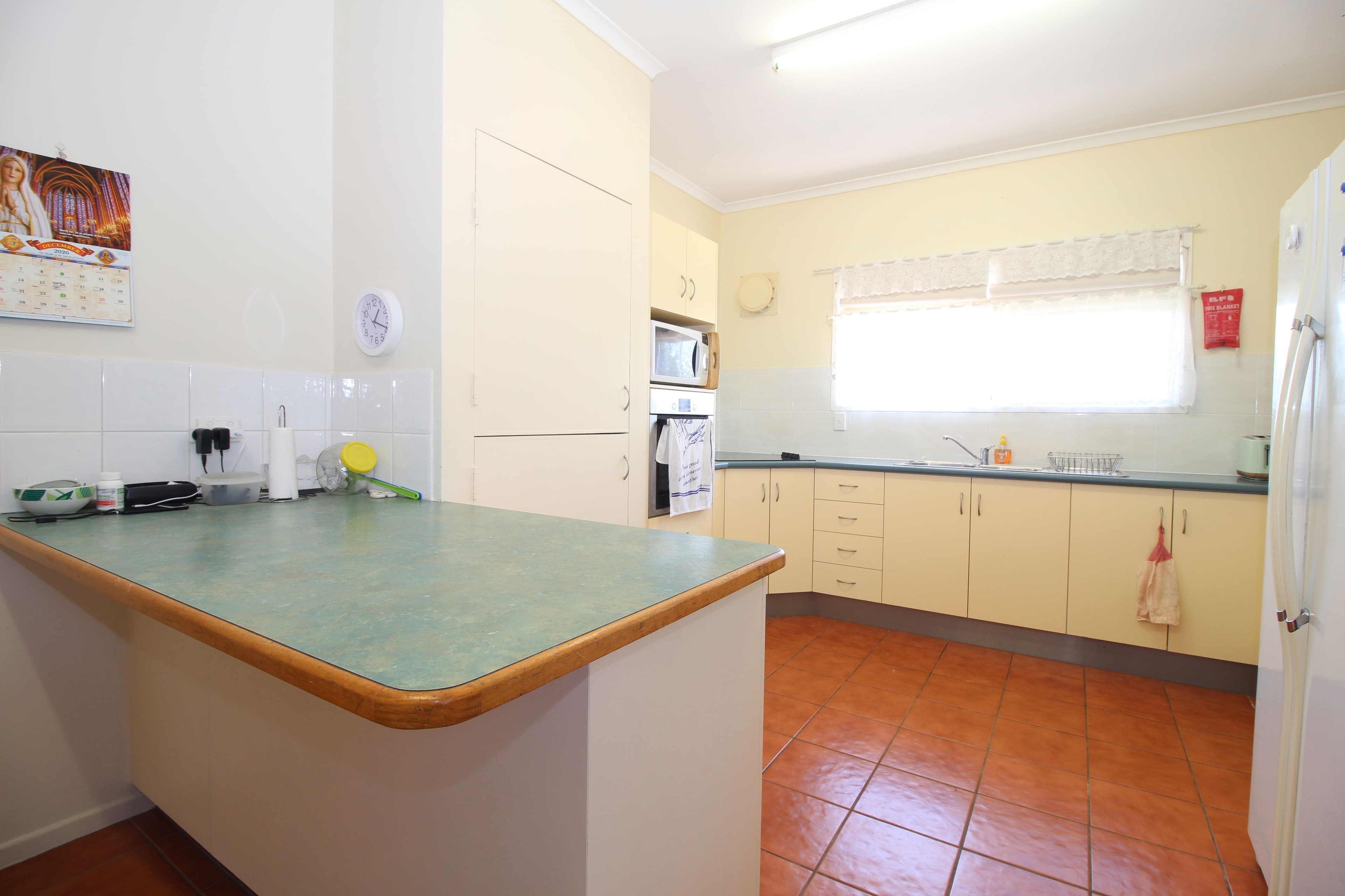 24 Garnet Street, Emerald QLD 4720, Emerald - Thumbnail 6