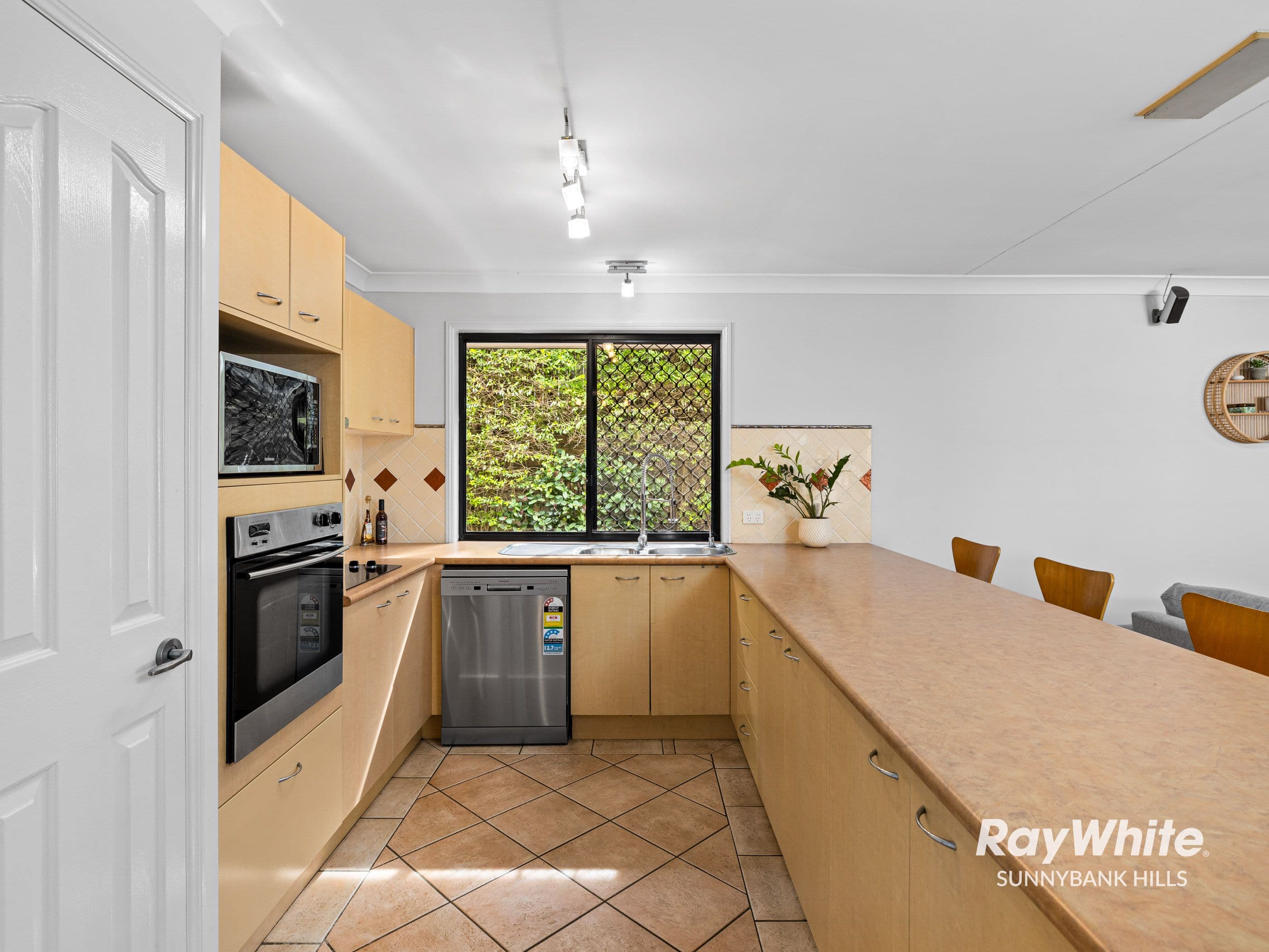 36 Kentwell Place, Wishart QLD 4122, Wishart - Thumbnail 7