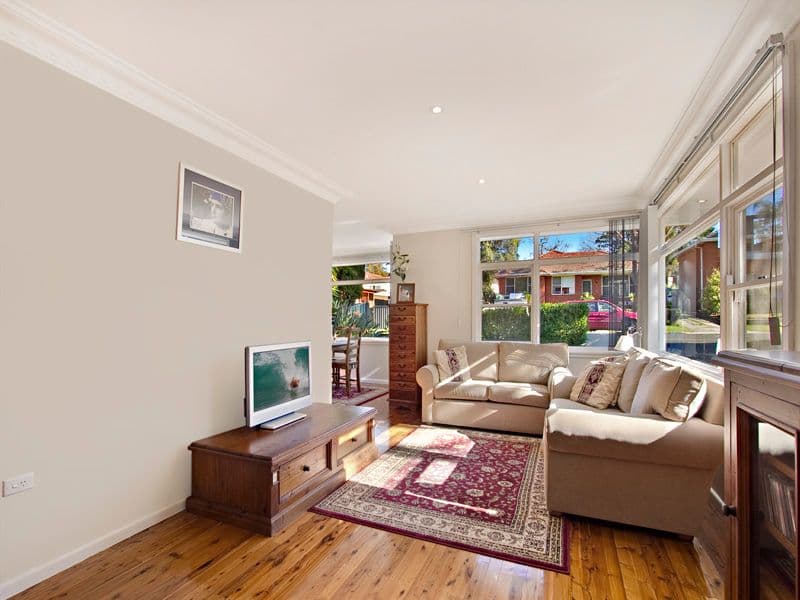 18 Kaloona Place, KIRRAWEE NSW 2232, Kirrawee - Thumbnail 2