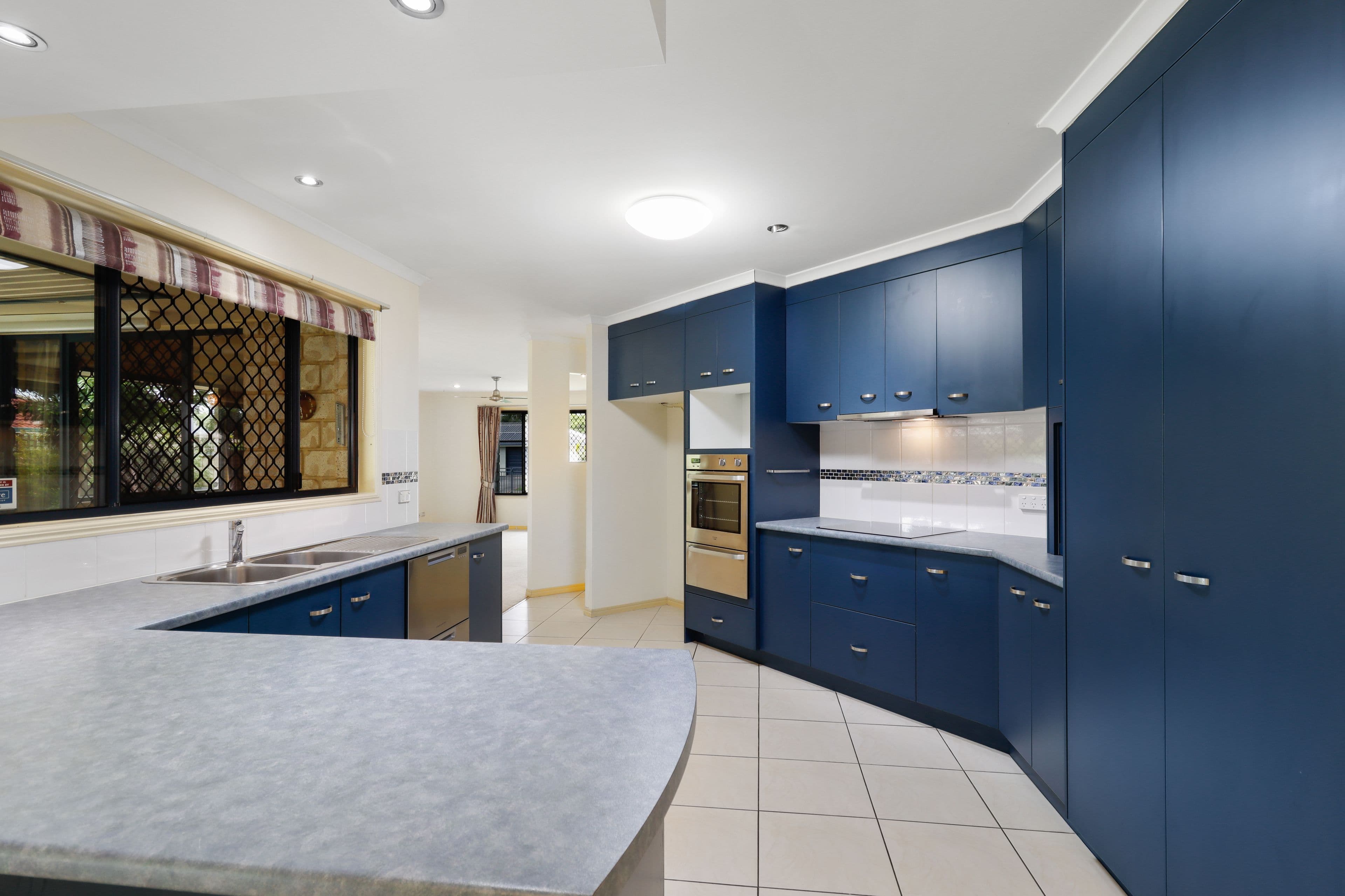 33 Conondale Court, Torquay QLD 4655, Torquay - Thumbnail 2