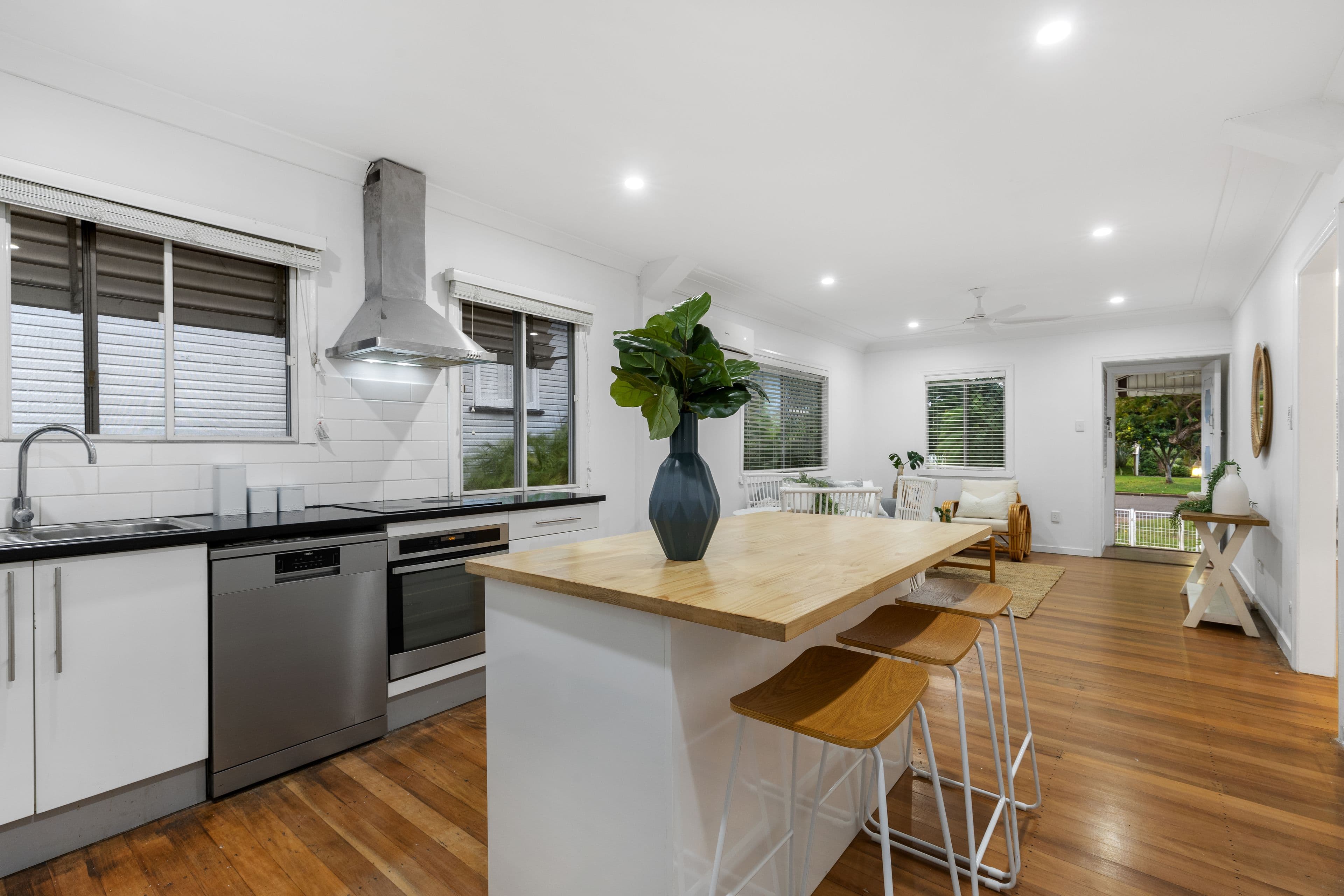 52 Taylor Street, Wavell Heights QLD 4012, Wavell Heights - Thumbnail 4