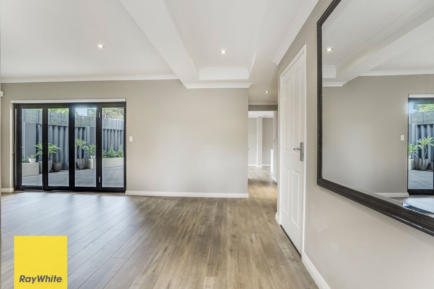 37B Delphine Avenue, Dianella WA 6059, Dianella - Thumbnail 8
