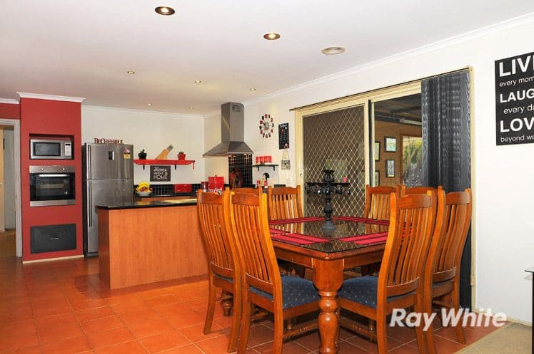35 Central Parkway, Cranbourne West VIC 3977, Cranbourne West - Thumbnail 5