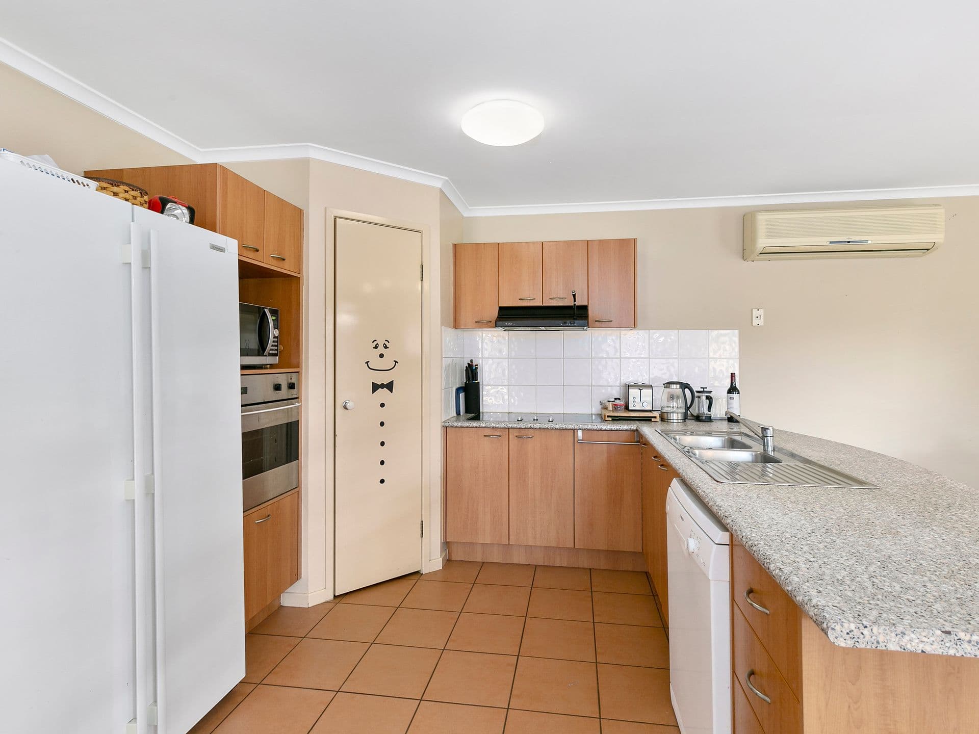 13 Andrews Court, Goodna QLD 4300, Goodna - Thumbnail 2