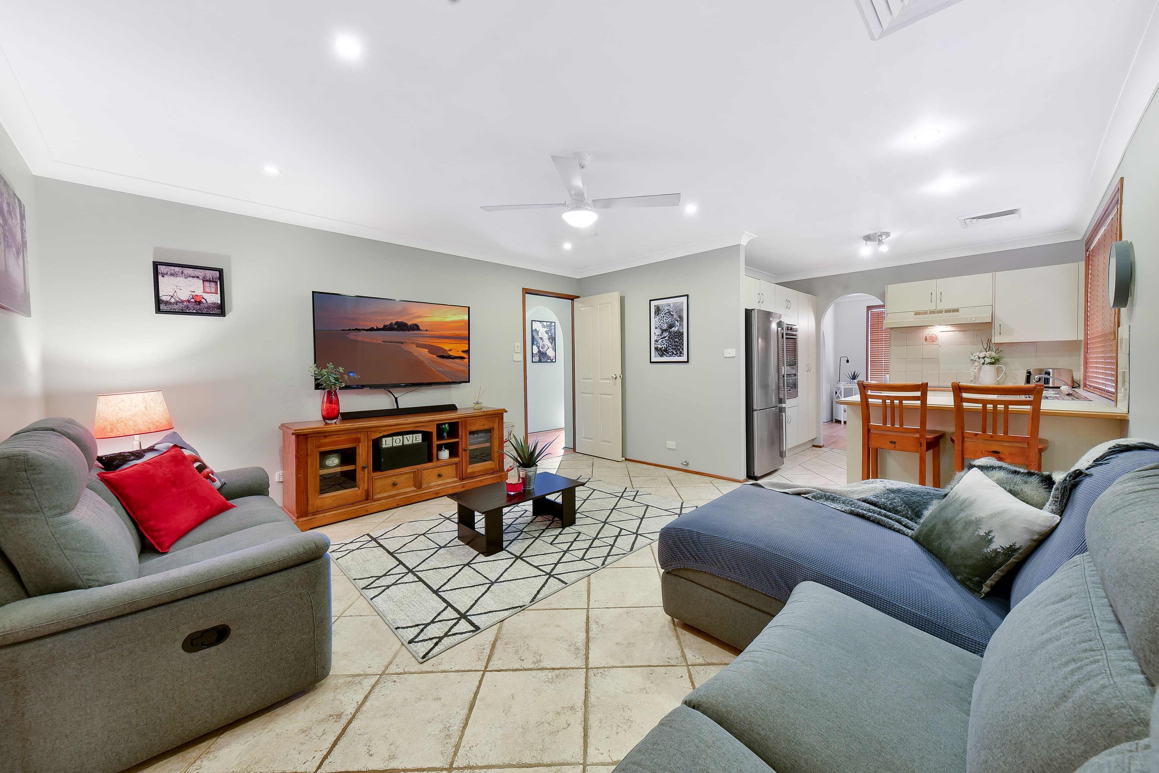 13 Kalbarri Crescent, Bow Bowing - Thumbnail 3