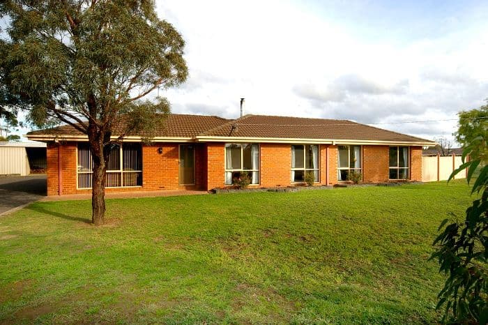 11 McCallum Road, INVERLEIGH VIC 3321, Inverleigh - Image 1