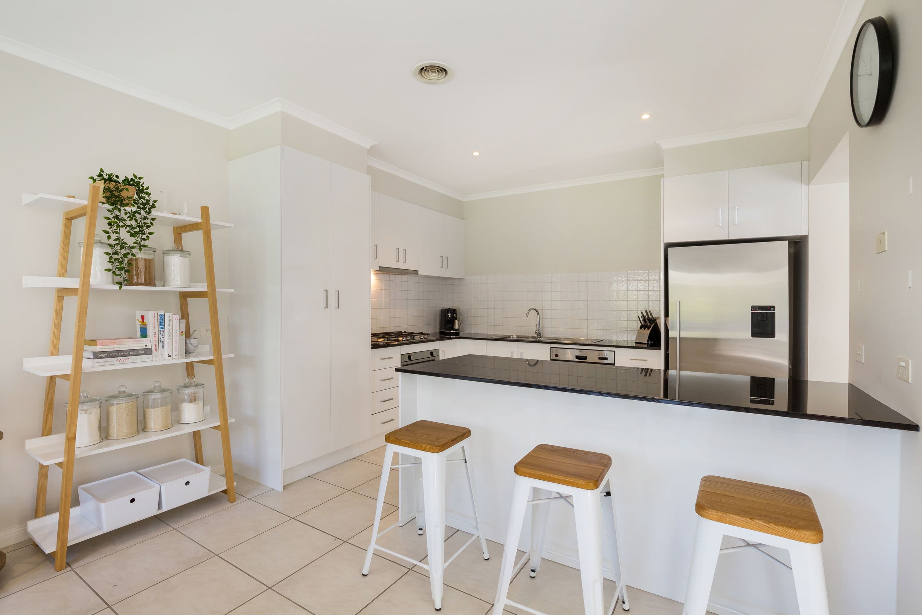 76 Sovereign Manors Crescent, Rowville VIC 3178, Rowville - Thumbnail 4