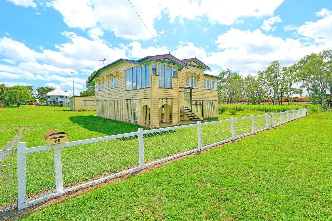 29 Elizabeth Street, Allenstown QLD 4700, Allenstown - Thumbnail 3